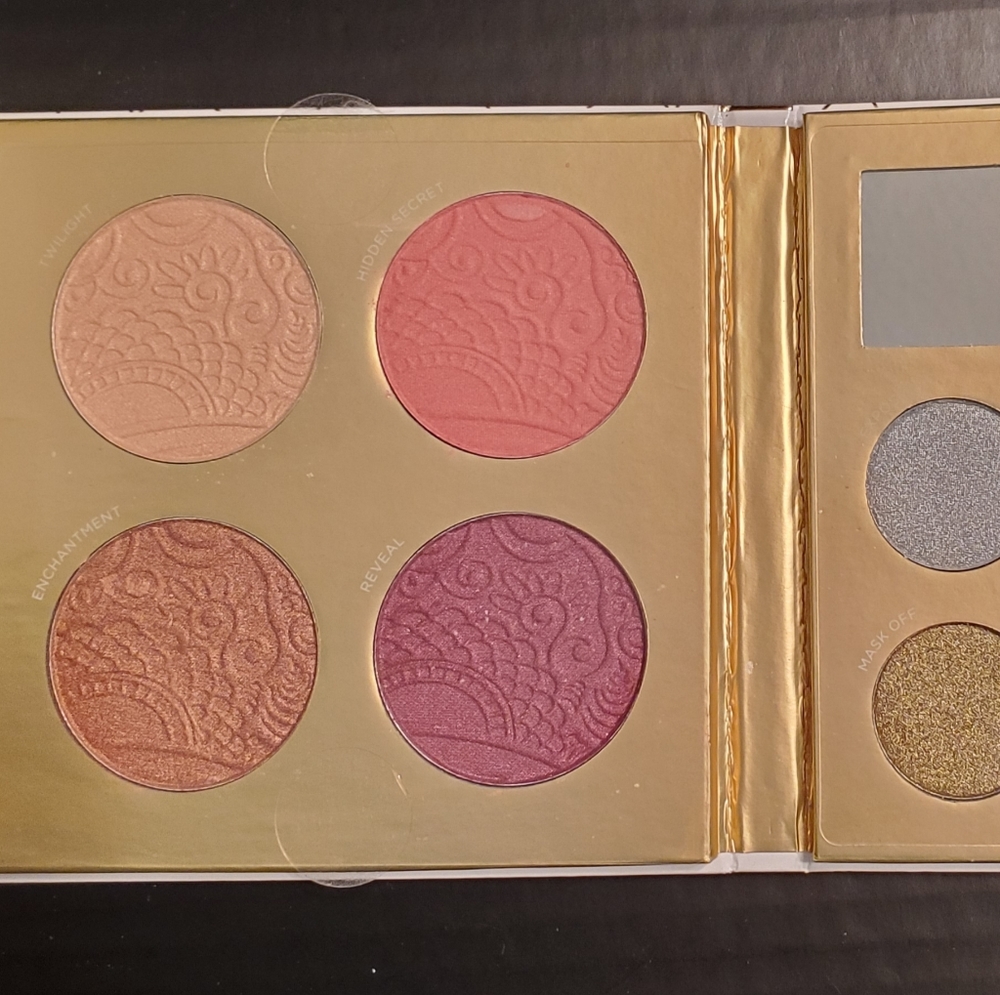 Pur Midnight masquerade palette